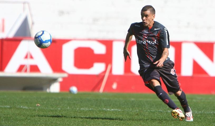 Colorado ter&aacute; time titular contra o Gr&ecirc;mio Prudente