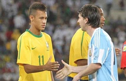 Sele&ccedil;&atilde;o sub-20 e principal t&ecirc;m mesmo peso, diz Neymar