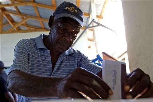 Eleitores foram &agrave;s urnas no domingo