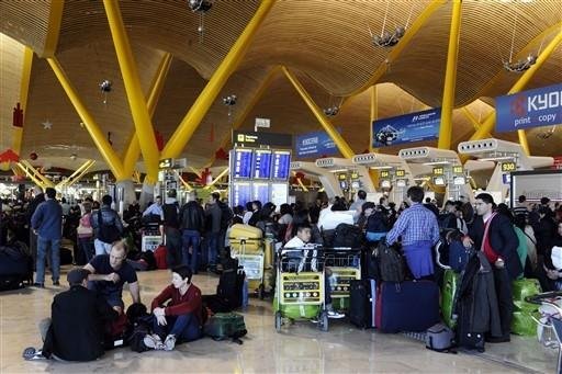 Cerca de 250 mil passageiros n&atilde;o puderam viajar em raz&atilde;o da paralisa&ccedil;&atilde;o 