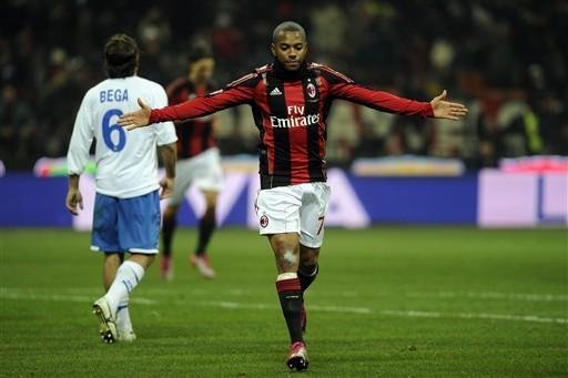 Robinho marca e Milan vence Brescia no Italiano