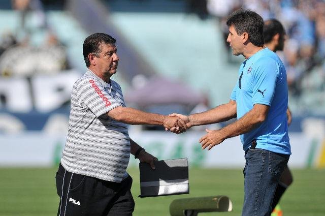 Gr&ecirc;mio goleia Botafogo e termina o Brasileir&atilde;o em quarto lugar