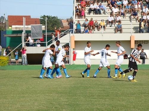 Gr&ecirc;mio bate o Cear&aacute; pelo Brasileir&atilde;o Sub-20