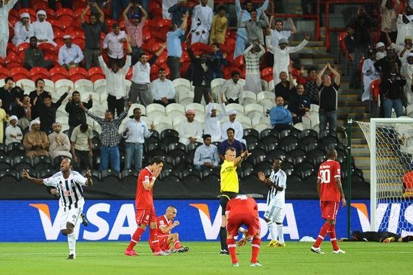 N&atilde;o &eacute; em todo jogo que a bola vai entrar, lamenta Giuliano