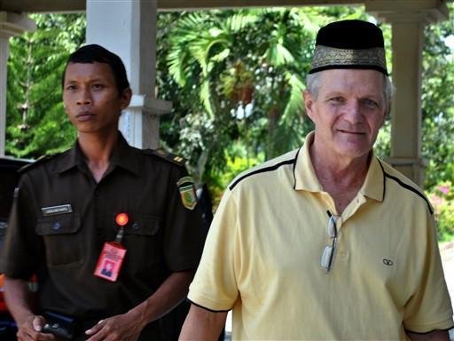 Indon&eacute;sia condena americano a cinco meses de pris&atilde;o por blasf&ecirc;mia