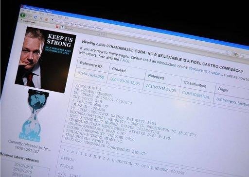 Pol&iacute;cia de Washington prende defensores do WikiLeaks