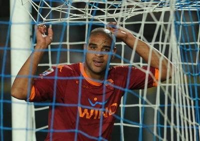 Tim&atilde;o pretendia trazer Adriano, da Roma, para o Parque S&atilde;o Jorge