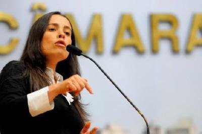Juliana Brizola presidir&aacute; Comiss&atilde;o de Educa&ccedil;&atilde;o na Assembleia Legislativa