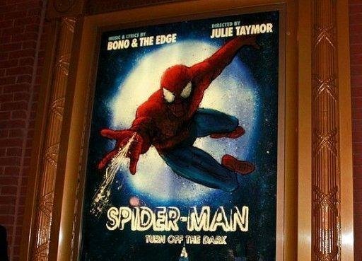 Dubl&ecirc; de Homem-Aranha sofre acidente grave durante ensaio de musical da Broadway