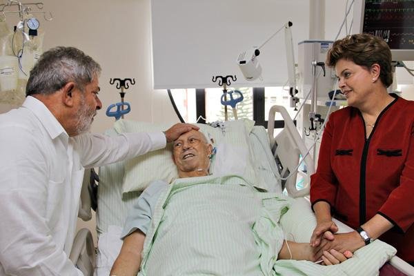 Alencar deve permanecer na UTI, conforme boletim m&eacute;dico 