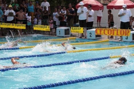 Temporada de piscinas abre em 4 de janeiro, na Capital 