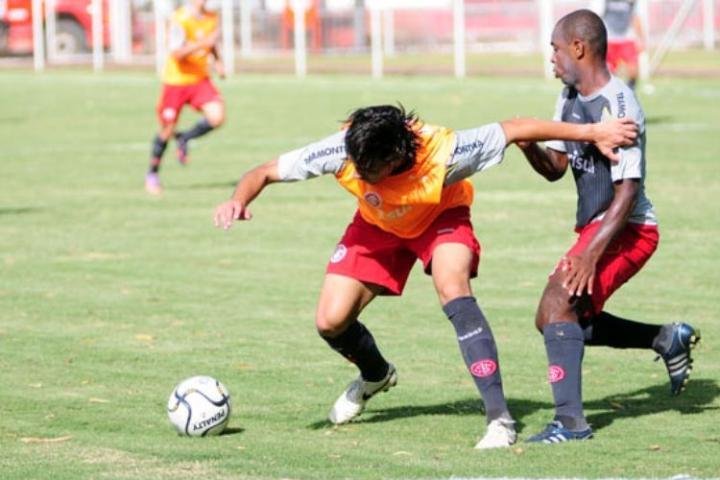Treino indica primeiro esbo&ccedil;o de escala&ccedil;&atilde;o do Inter B para o Gauch&atilde;o