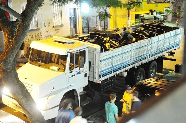 O material foi recolhido em um caminh&atilde;o e destinado para confec&ccedil;&atilde;o de equipamentos de inform&aacute;tica e pe&ccedil;as de artesanato em uma fazenda para recupera&ccedil;&atilde;o de ex-usu&aacute;rios de drogas