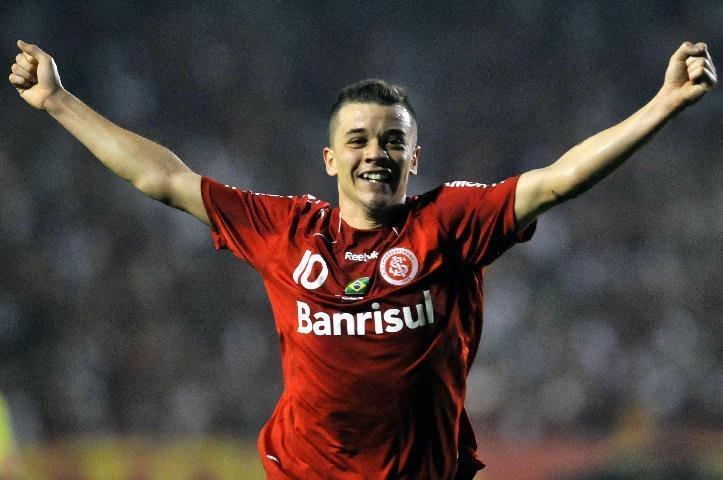 D&acute;Alessandro &eacute; o Rei da Am&eacute;rica 
