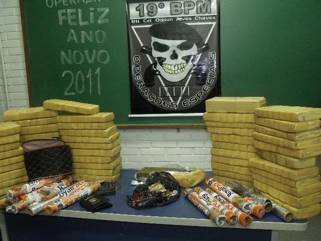 Cerca de 60kg de maconha s&atilde;o apreendidos na madrugada deste s&aacute;bado em Porto Alegre