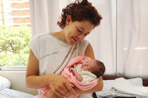 Primeiro beb&ecirc; a nascer na Capital &eacute; uma menina