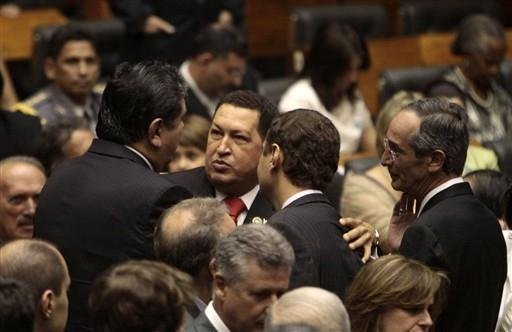 Hugo Ch&aacute;vez compareceu a cerim&ocirc;nia de posse