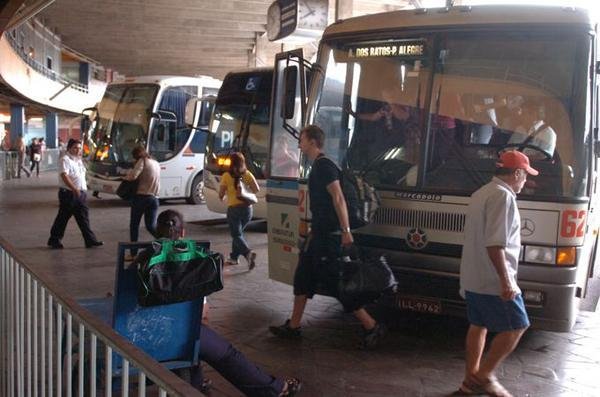 Veranistas garantem bilhetes para o pr&oacute;ximo fim de semana na rodovi&aacute;ria de Porto Alegre 