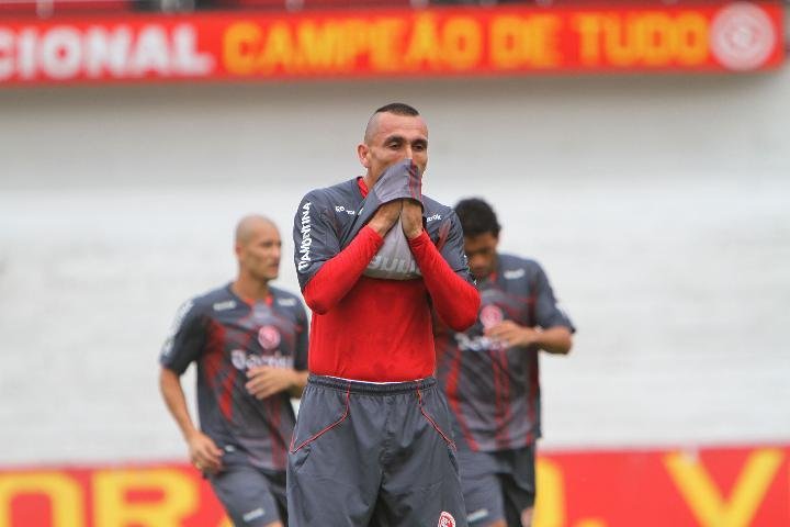 Representantes de Gui&ntilde;azu devem se reunir com dirigentes do Boca Juniors nesta ter&ccedil;a-feira