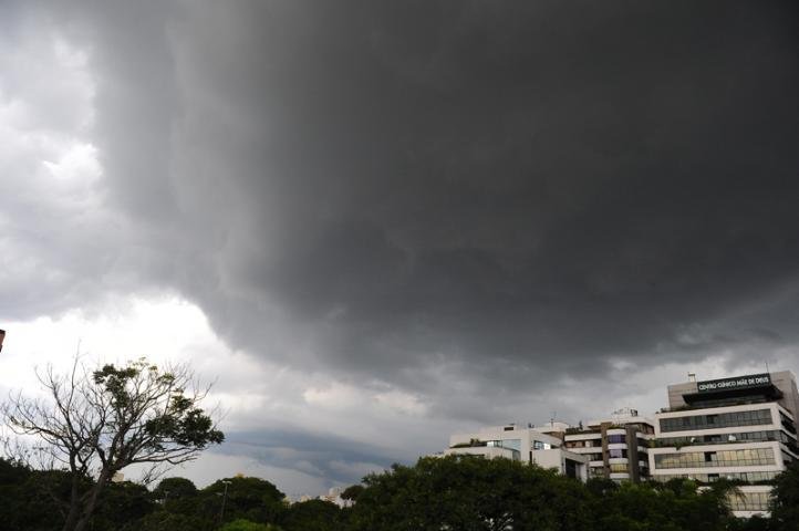 Estado ter&aacute; temporais com risco de granizo at&eacute; domingo