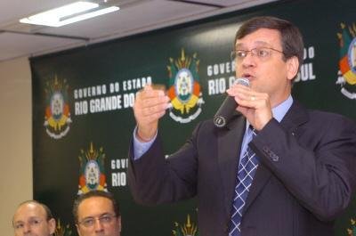 Ped&aacute;gios comunit&aacute;rios s&atilde;o uma mentira, afirma Beto Albuquerque