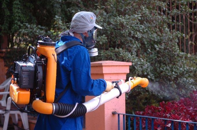 Vigil&acirc;ncia Sanit&aacute;ria faz a&ccedil;&atilde;o preventiva contra dengue em Porto Alegre
