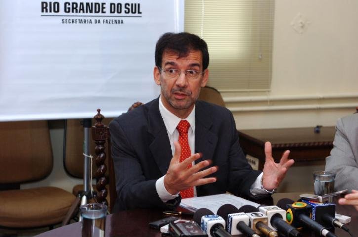 Governo anuncia d&eacute;ficit superior a R$ 150 milh&otilde;es no Rio Grande do Sul