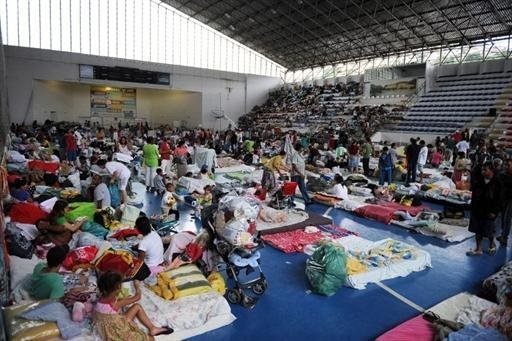 Desabrigados est&atilde;o sendo alojados em Gin&aacute;sios municipais
