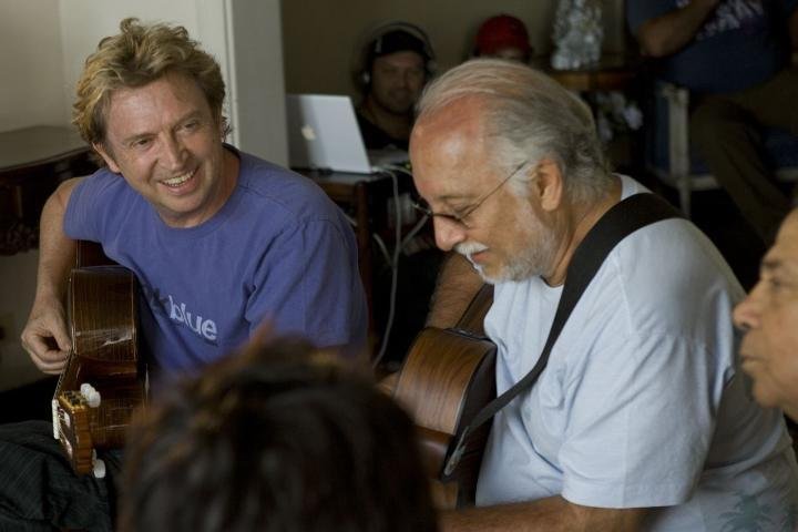 Andy Summers se apresenta ao lado do compositor brasileiro  Roberto Menescal