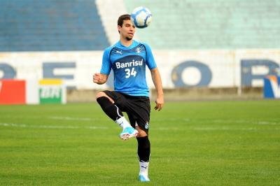 Andr&eacute; Lima volta a campo nesta noite