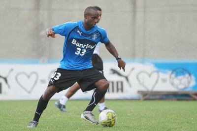 Luxemburgo exige volta de Vin&iacute;cius Pacheco ao Flamengo