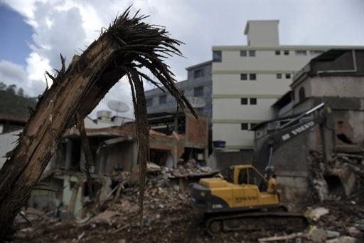 Trabalho de limpeza n&atilde;o tem prazo para ser encerrado