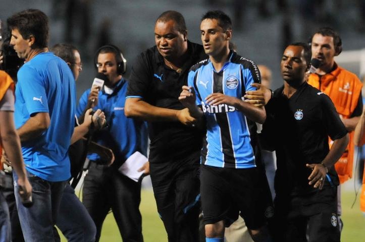 Companheiros dizem que rea&ccedil;&atilde;o de Jonas &eacute; compreens&iacute;vel