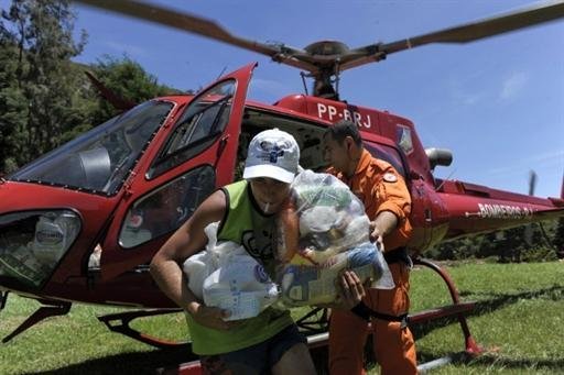 Especialista da Ufrgs relata falta de estrutura para distribui&ccedil;&atilde;o de donativos no RJ