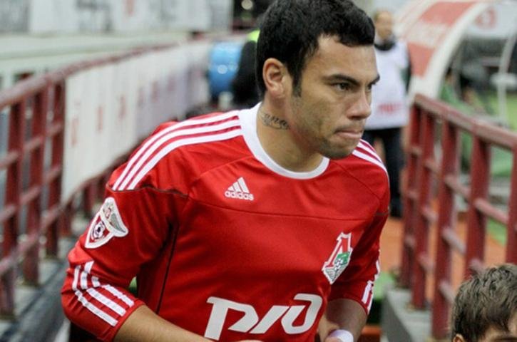 Zagueiro deve refor&ccedil;ar o Tricolor a partir de quinta-feira