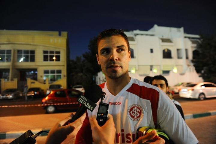 Capit&atilde;o do Inter, Bol&iacute;var est&aacute; fora da estreia da Libertadores