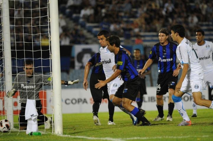 Acompanhe Liverpool x Gr&ecirc;mio em tempo real