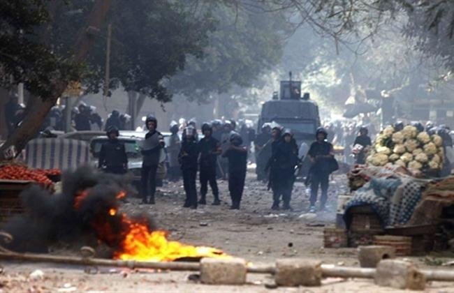 Protestos contra o presidente eg&iacute;pciose estenderam por toda a capital Cairo