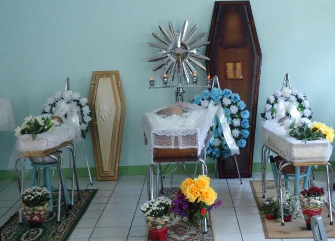 Pai e filhos mortos em acidente s&atilde;o velados em Santa Rosa