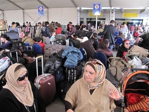 Brasileiros ainda enfrentam dificuldades para deixar o Egito