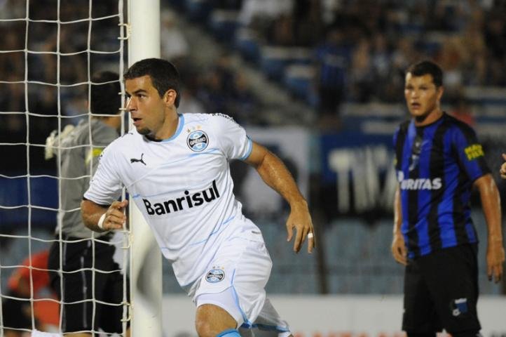 Em in&iacute;cio de temporada, Gr&ecirc;mio enfrenta decis&atilde;o contra o Liverpool