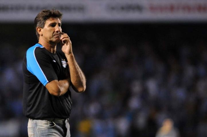 Esta camisa 7 tem hist&oacute;ria, diz Renato sobre Vin&iacute;cius Pacheco