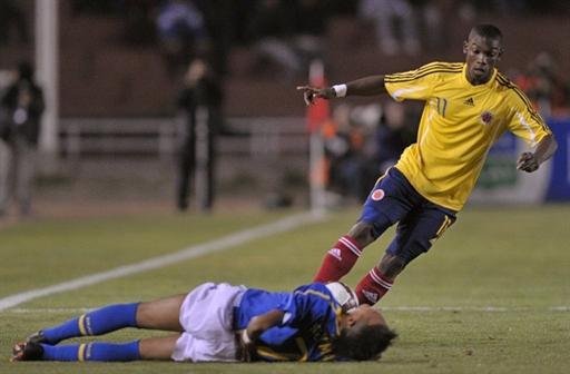 Vit&oacute;ria mant&eacute;m a lideran&ccedil;a da Sele&ccedil;&atilde;o no Sul-Americano sub-20