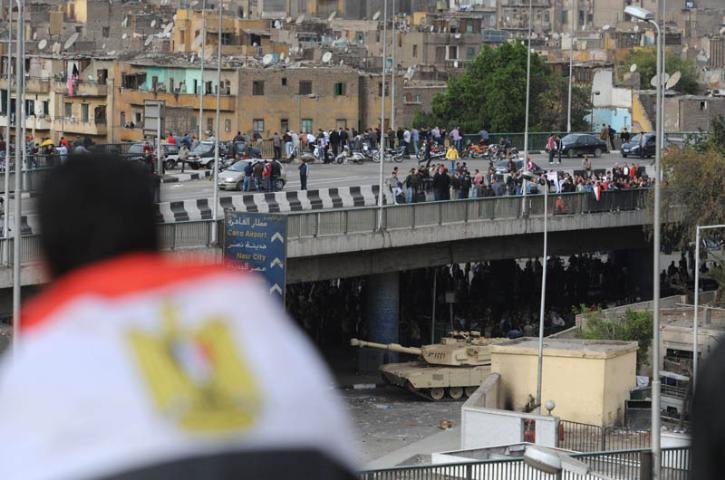Embaixada critica o impedimento de dar assist&ecirc;ncia a brasileiros em um hotel, no Cairo