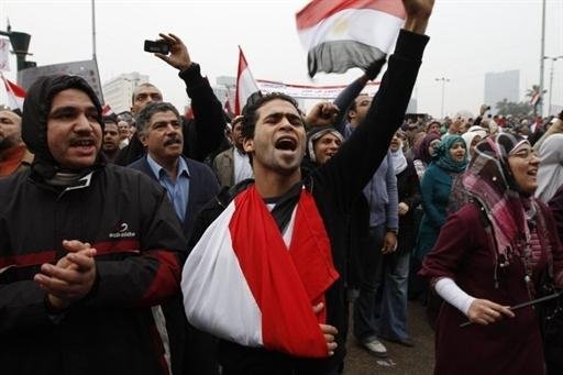 Protestos seguem nas ruas do Cairo
