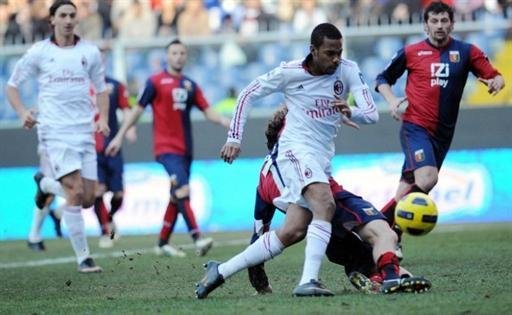 L&iacute;der, Milan permitiu aproxima&ccedil;&atilde;o do rival