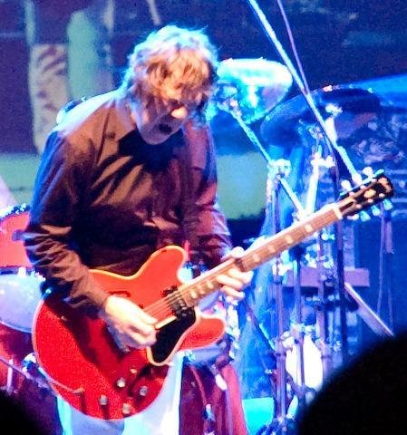 Ex-guitarrista do Thin Lizzy &eacute; encontrado morto na Espanha