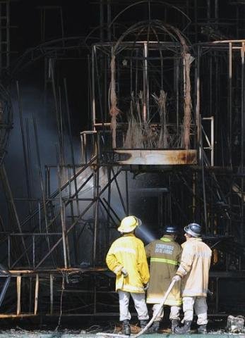 Soldados do Corpo de Bombeiros foram colocados de prontid&atilde;o no loca