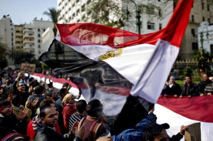 Egito entra em seu 16&ordm; dia de protestos contra o governo de Mubarak