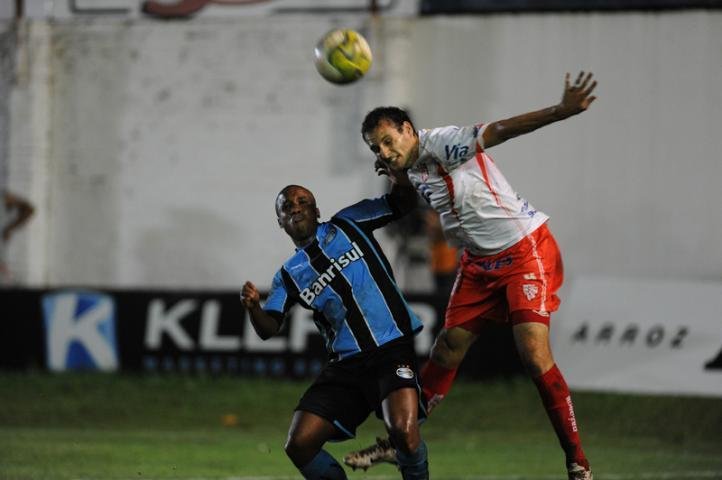 Gr&ecirc;mio vence S&atilde;o Luiz e confirma melhor campanha do primeiro turno